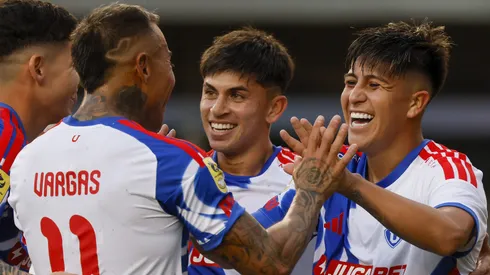 El Chelo le anotó un buen gol a Audax tras una asistencia de Eduardo Vargas.