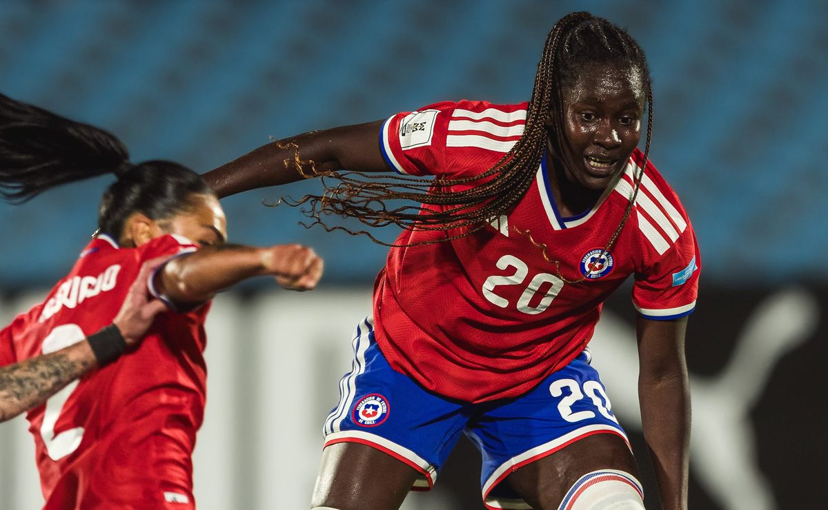 La selección chilena sale en apoyo de Mary Valencia: delantera de La Roja sufrió ataque de odio