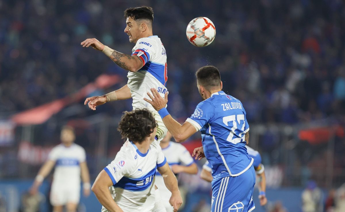 Se enciende el clásico universitario: “Católica es por lejos más grande que la U. de Chile”