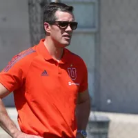 Clark renuncia a la U: le deja la mesa servida a su sucesora