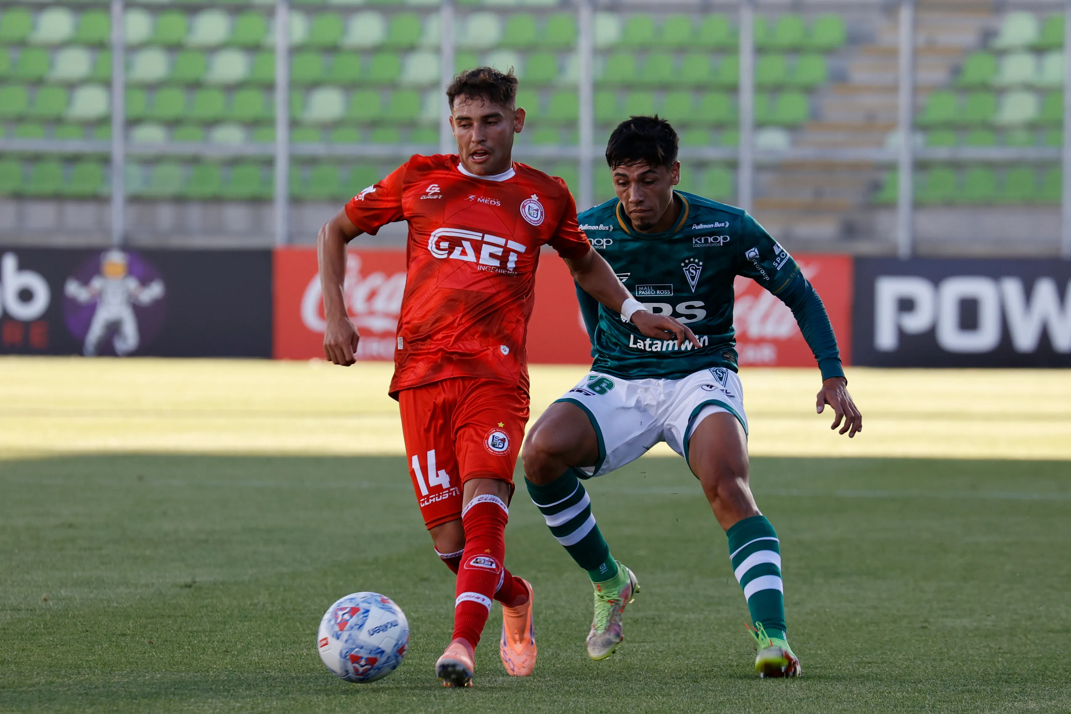 Bairo Riveros busca su revancha en Primera/Photosport