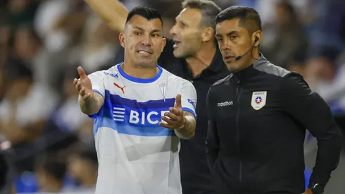 Gary Medel tiene pocas chances de jugar en la UC.