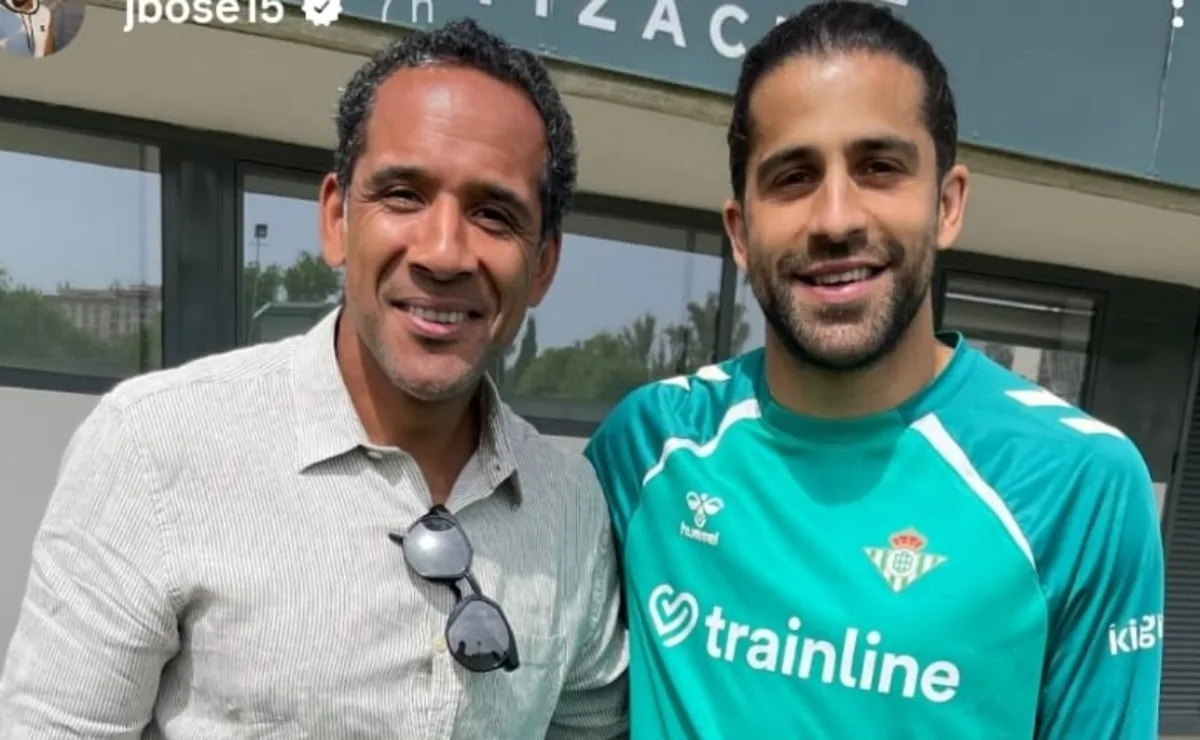 Beausejour se reencuentra con Ricardo Rodríguez en divertido encuentro