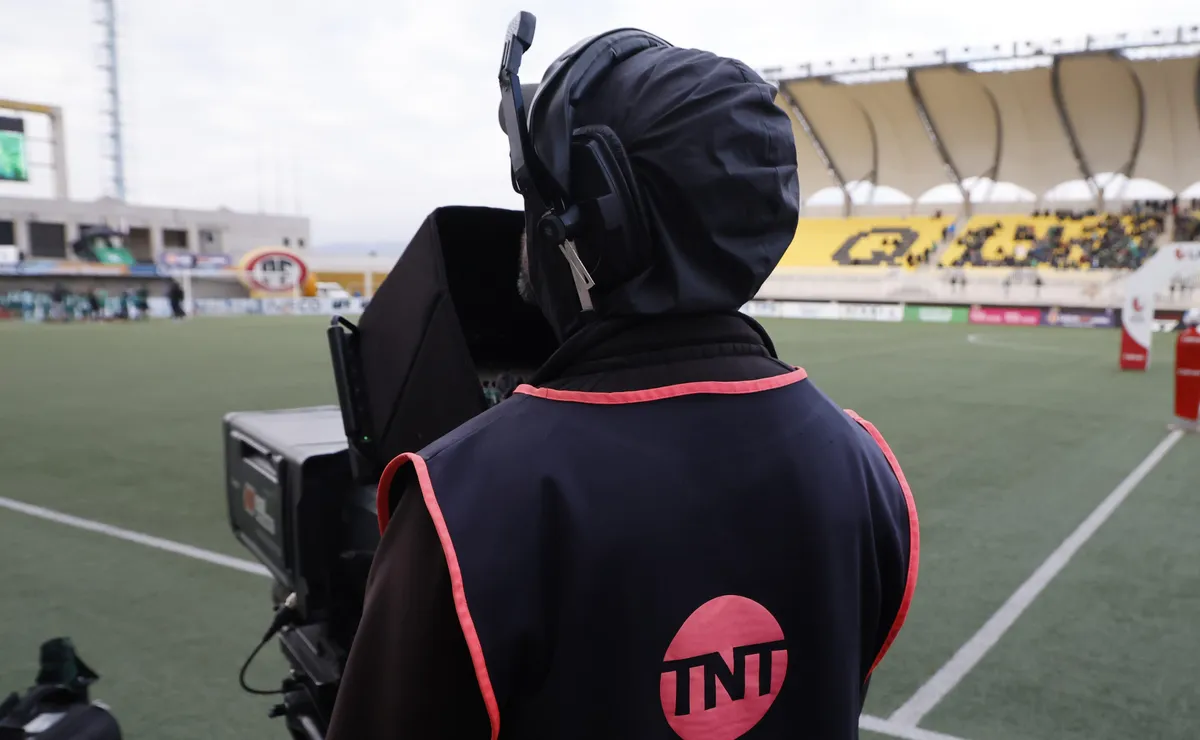 Duelo de líder del fútbol chileno no será transmitido por TV en TNT Sports