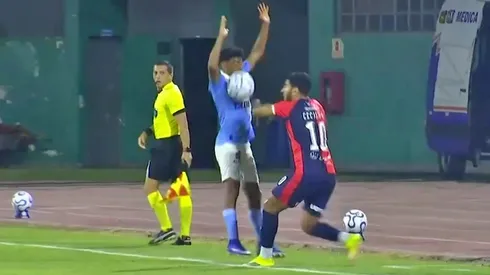 Cecilio Domínguez protagonizó la expulsión más insólita de la Libertadores.