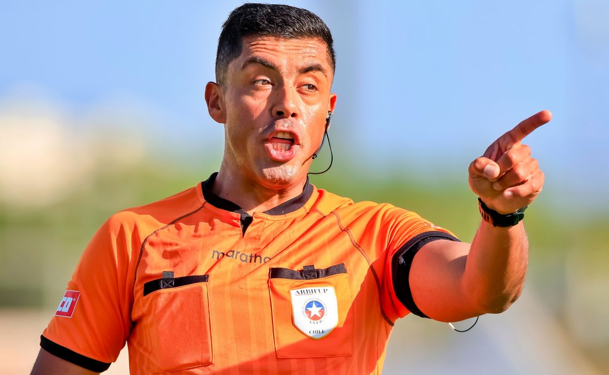 Perdonazo a Zampedri le pasa la cuenta a Nicolás Gamboa: Nuevo castigo de Comisión Arbitral