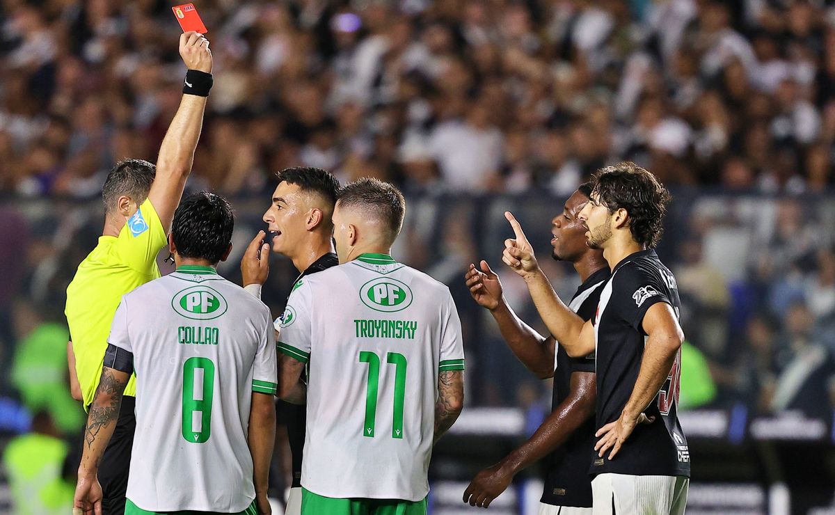 Inédito castigo de Conmebol “favorece” al Audax Italiano en Copa Sudamericana