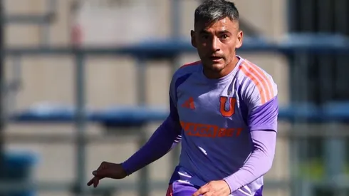 U de Chile publicó fotos de Charles Aránguiz entrenando.