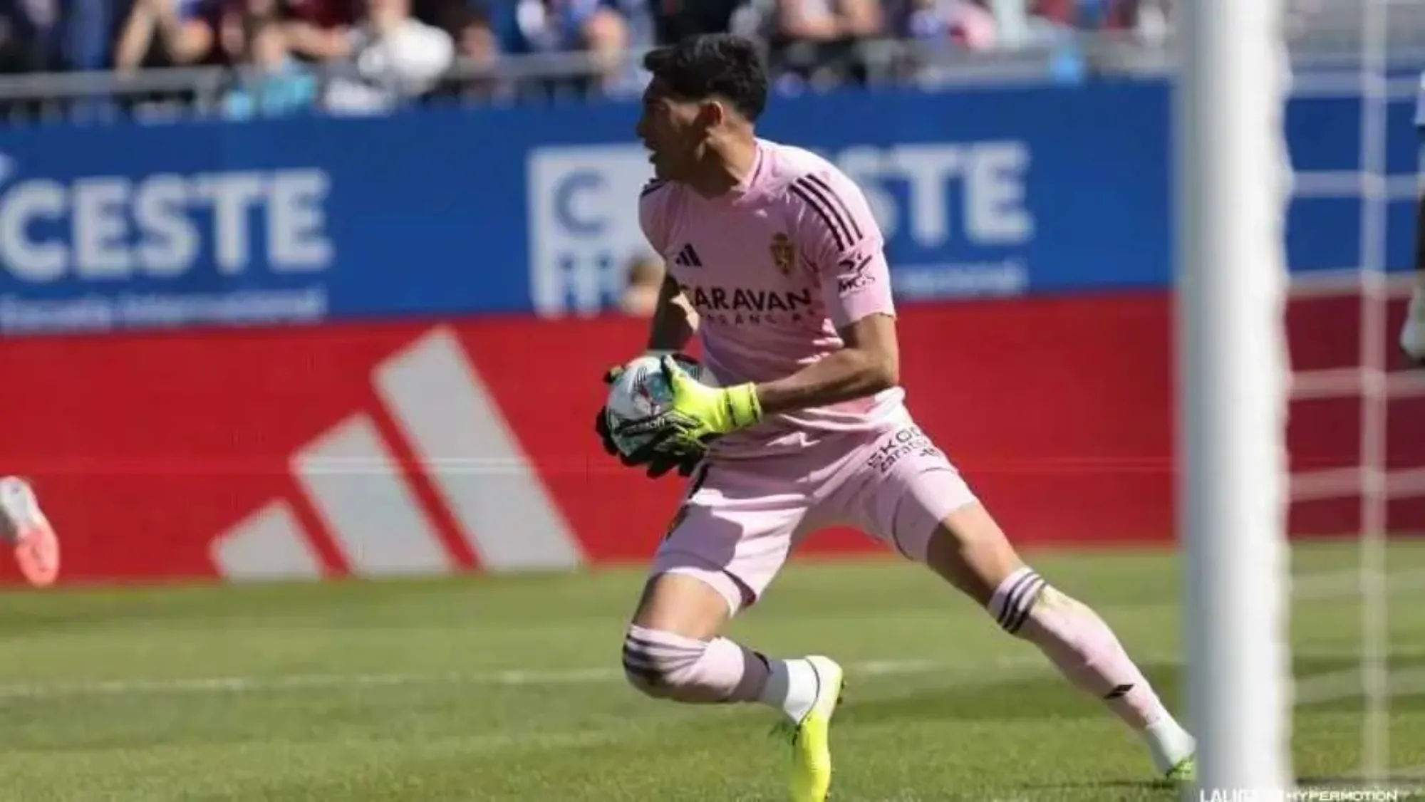 Esteban Andrada jugando en Zaragoza.