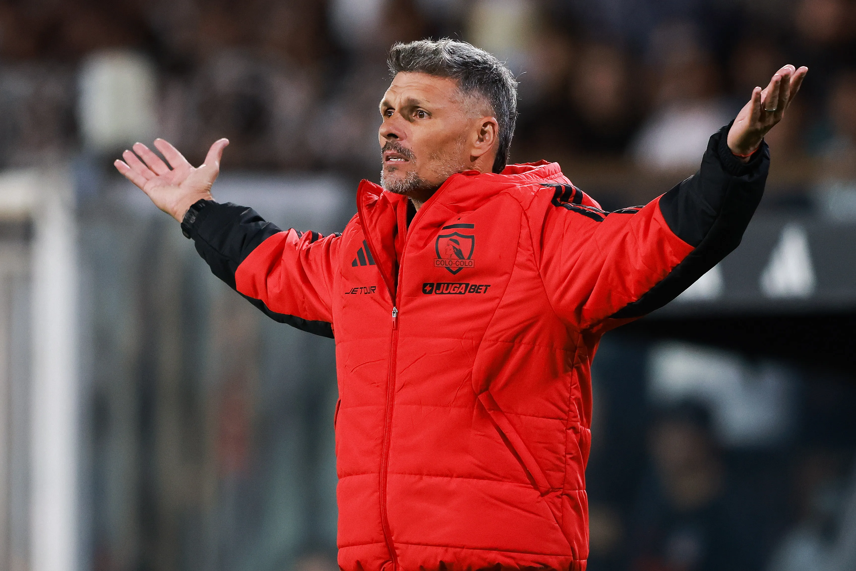 Futbol, Colo Colo vs Palestino, campeonato 2026
Fecha 10, Liga de Primera 2026.
El entrenador de Colo Colo Fernando Ortiz es fotografiado durante un partido de primera disputado en el estadio Monumental en Santiago, Chile.
19/04/2026
Felipe Zanca/Photosport

Football, Colo Colo vs Palestino, campeonato 2026
10tst turn, 2026 First division league.
Colo ColoÕs coach Fernando Ortiz is pictured during a first division match at the Monumental stadium in Santiago, Chile.
19/04/2026
Felipe Zanca/Photosport
