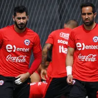 ¿Sorpresa? Johnny Herrera elige al mejor entre él y Claudio Bravo