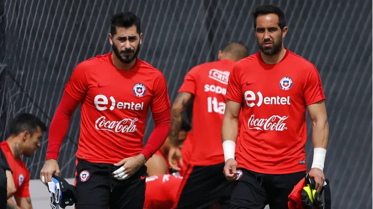 Ambos porteros compartiendo en la selección chilena.