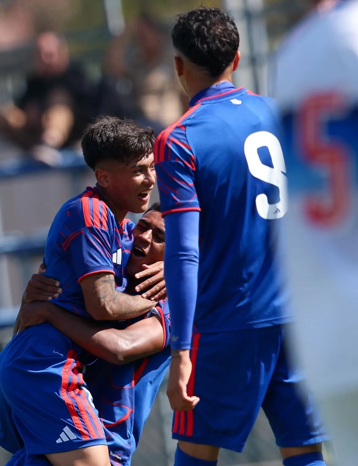 La celebración de Jhon Cortés en el Clásico Universitario de la Proyección. Foto: U de Chile.