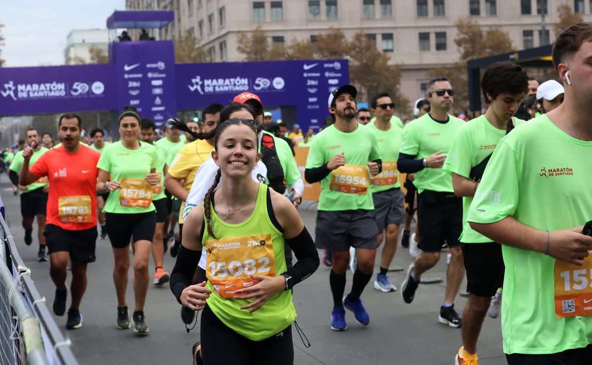 Maratón de Santiago 2026: horarios, recorridos y a qué hora abre el Metro este domingo 26 de abril