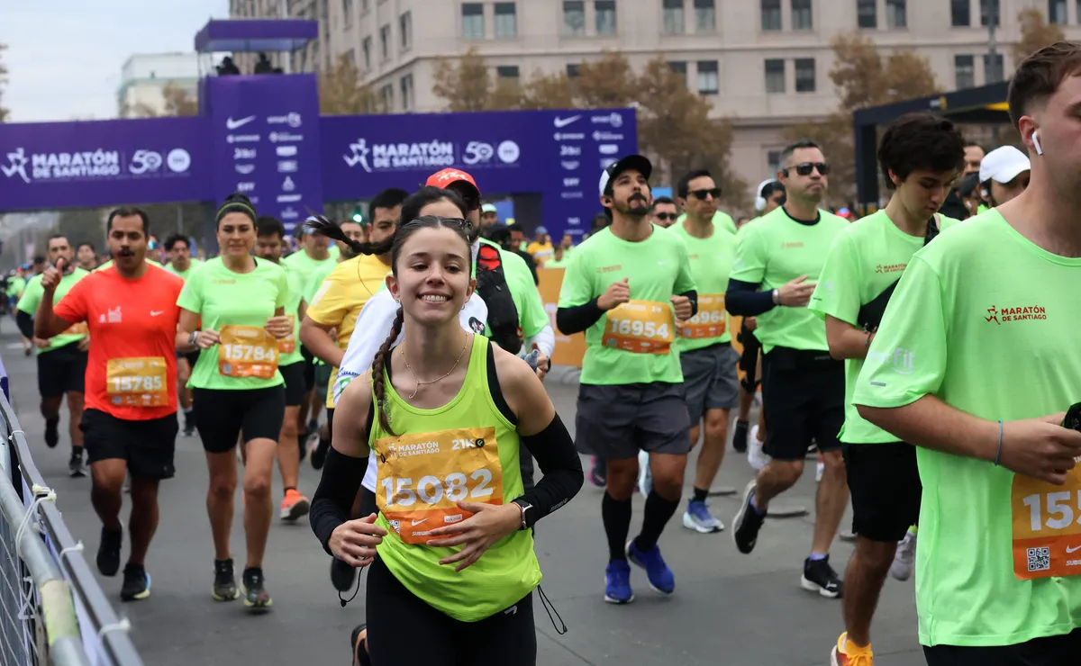 Maratón Santiago 2026: horarios y recorridos, Metro abre el domingo 26 de abril