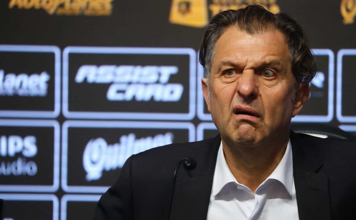 Colo Colo: error de Aníbal Mosa con su millonaria oferta cambia el escenario en Blanco y Negro