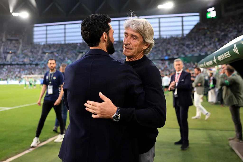 Manuel Pellegrini complicó más a Álvaro Arbeloa. (Photo by Fran Santiago/Getty Images)