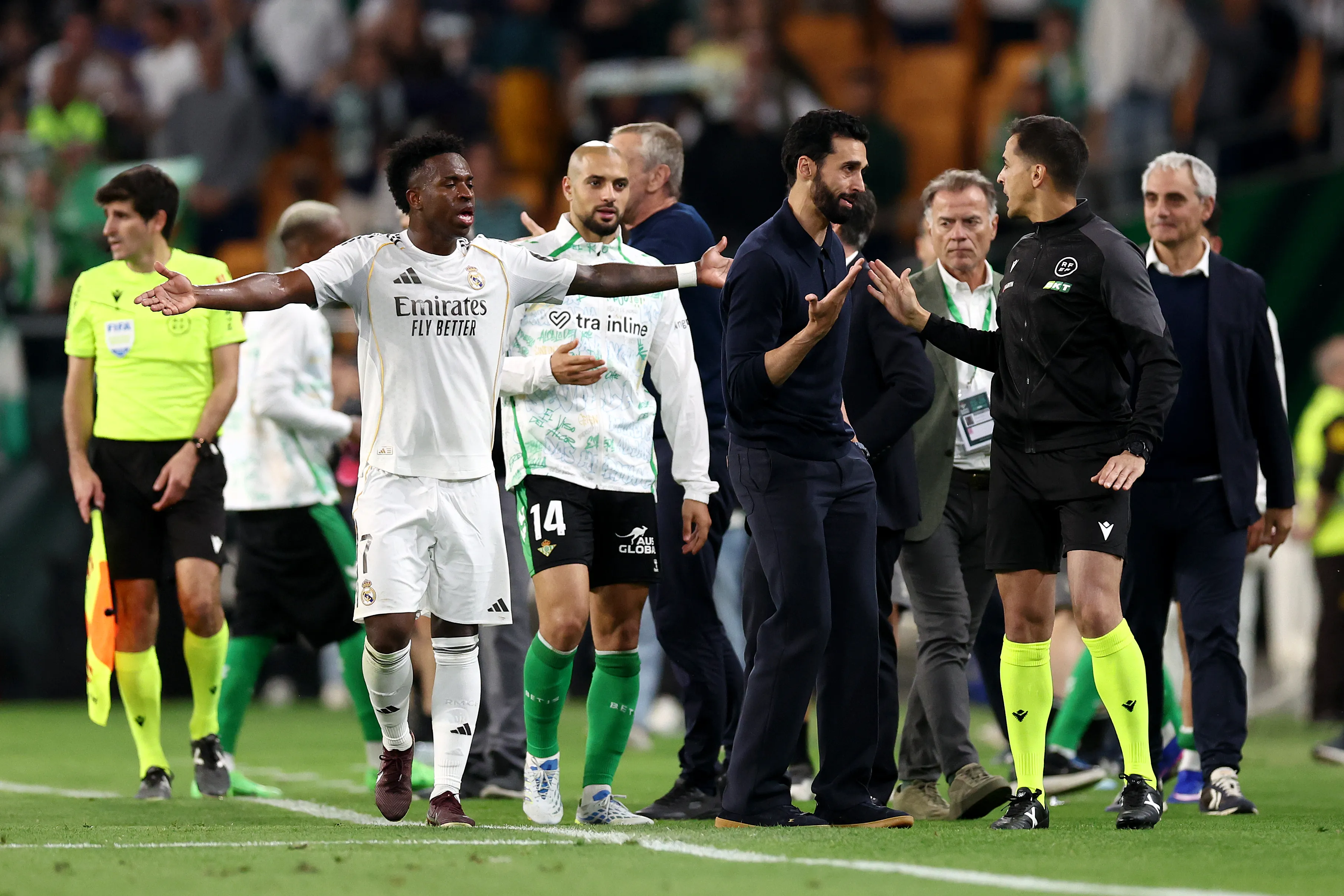 Pellegrini y el Betis le sacaron un punto agónico al Real Madrid.