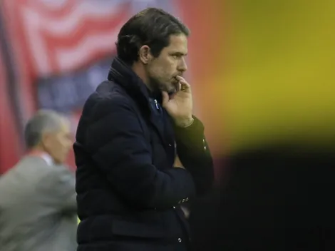 Drástica medida: Gago barre a los extranjeros de la U