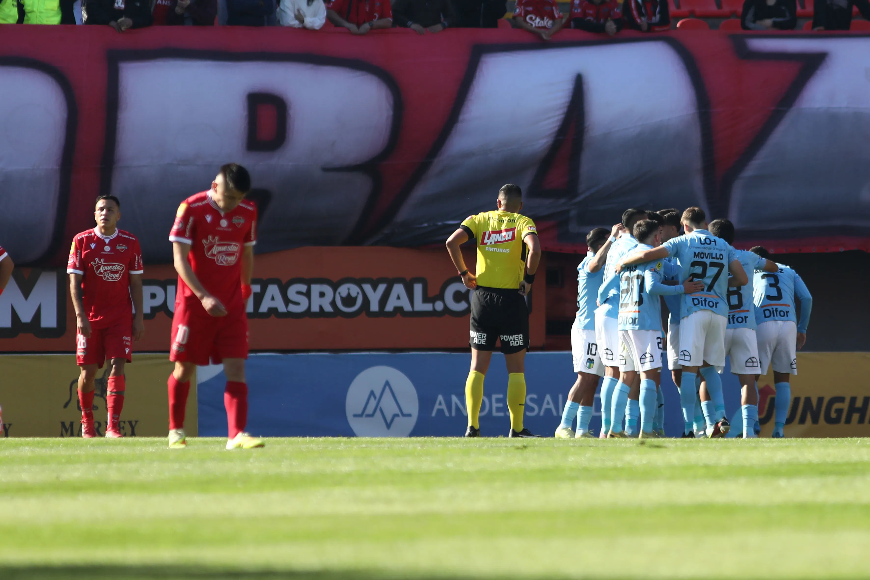 Otra imagen de O’Higgins en plena celebración vs Ñublense. (Mauricio Ulloa/Photosport).