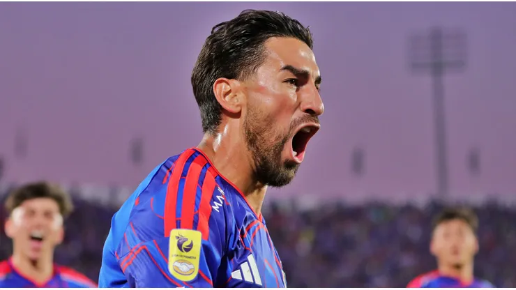 Lucero anotó su primer gol con la camiseta de la U.