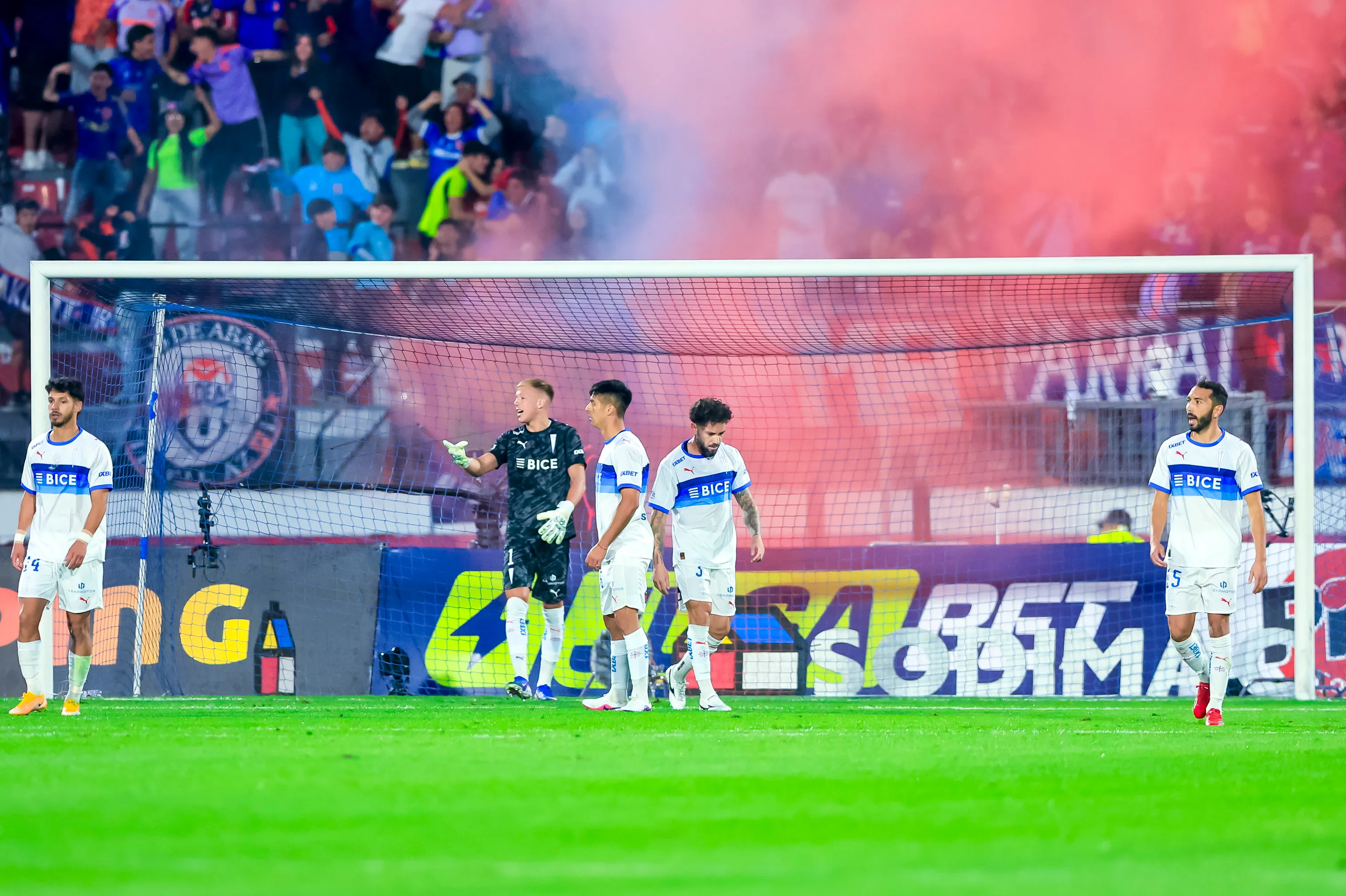Vicente Bernedo tuvo un rol en el gol | Photosport