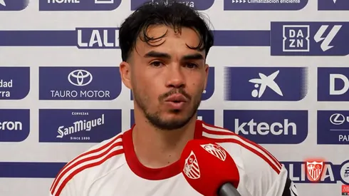 Gabriel Suazo quedó afectado por derrota de Sevilla.