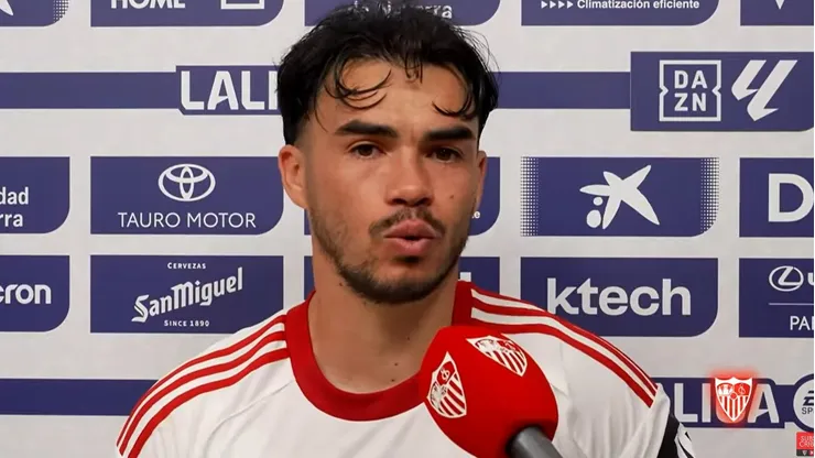 Gabriel Suazo quedó afectado por derrota de Sevilla.