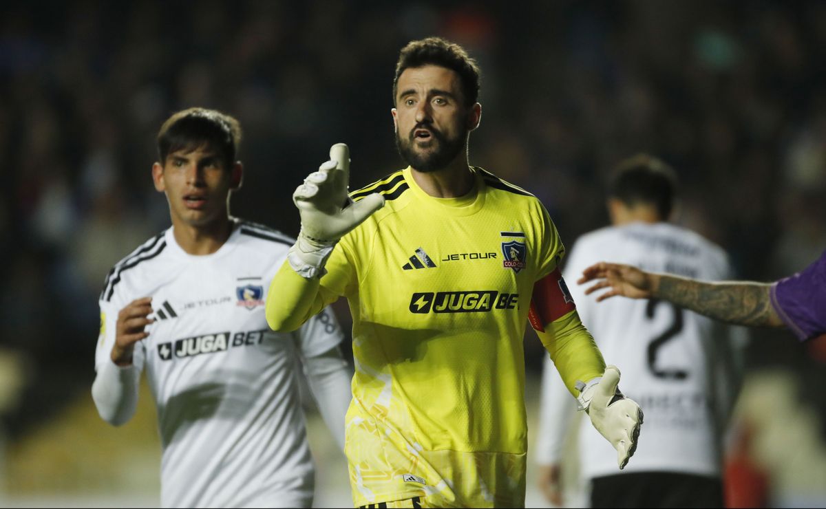 “Quizás el Tuto sea baja todo el año”: Colo Colo entra en un severo dilema por el puesto de arquero