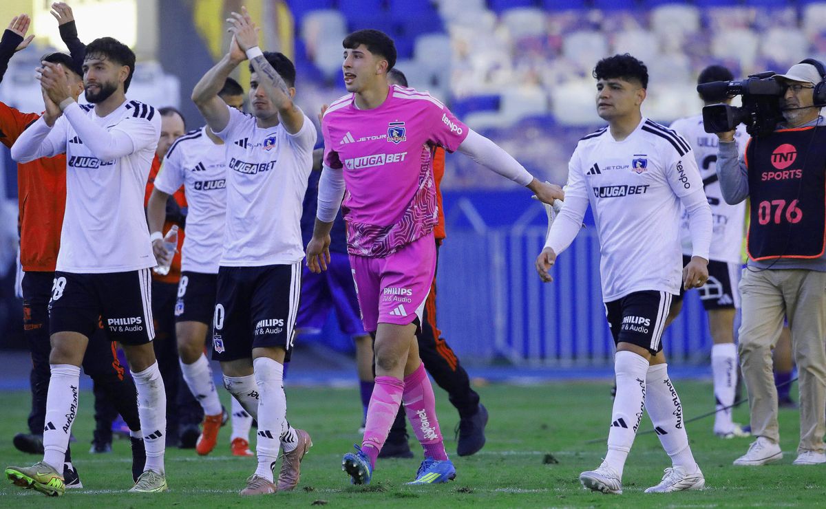 Coke Hevia se aburre de Claudio Aquino y pide su despido de Colo Colo: “Tienen que deshacerse de él”