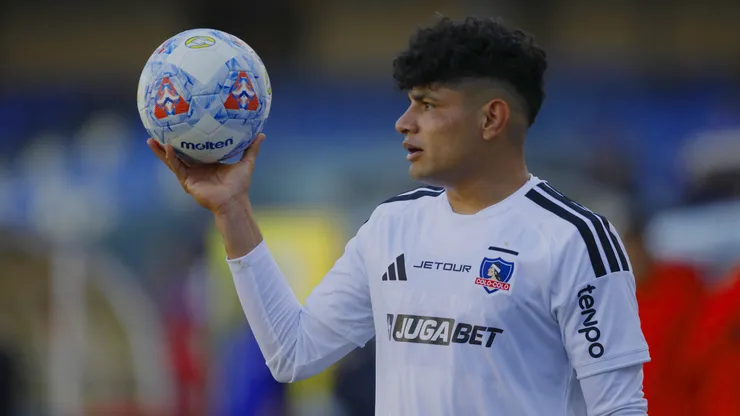 Claudio Aquino reapareció en Colo Colo.