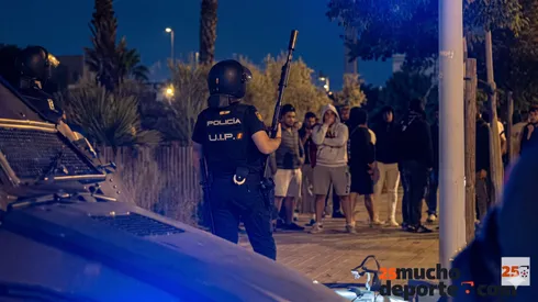 Hinchas de Sevilla llegaron a amenazar a los jugadores.