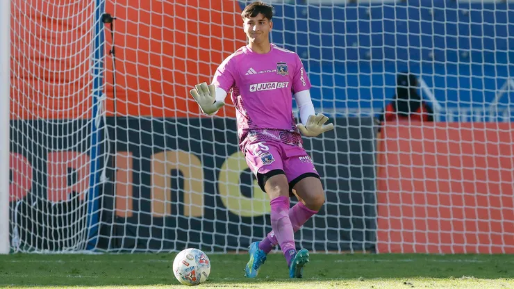 Gabriel Maureira debutó como arquero titular en Colo Colo.
