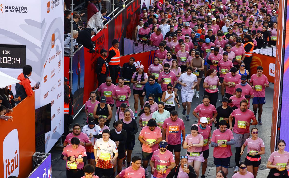 “Fallamos”: Maratón De Santiago confirma error en entrega de medallas y explica sistema de devolución