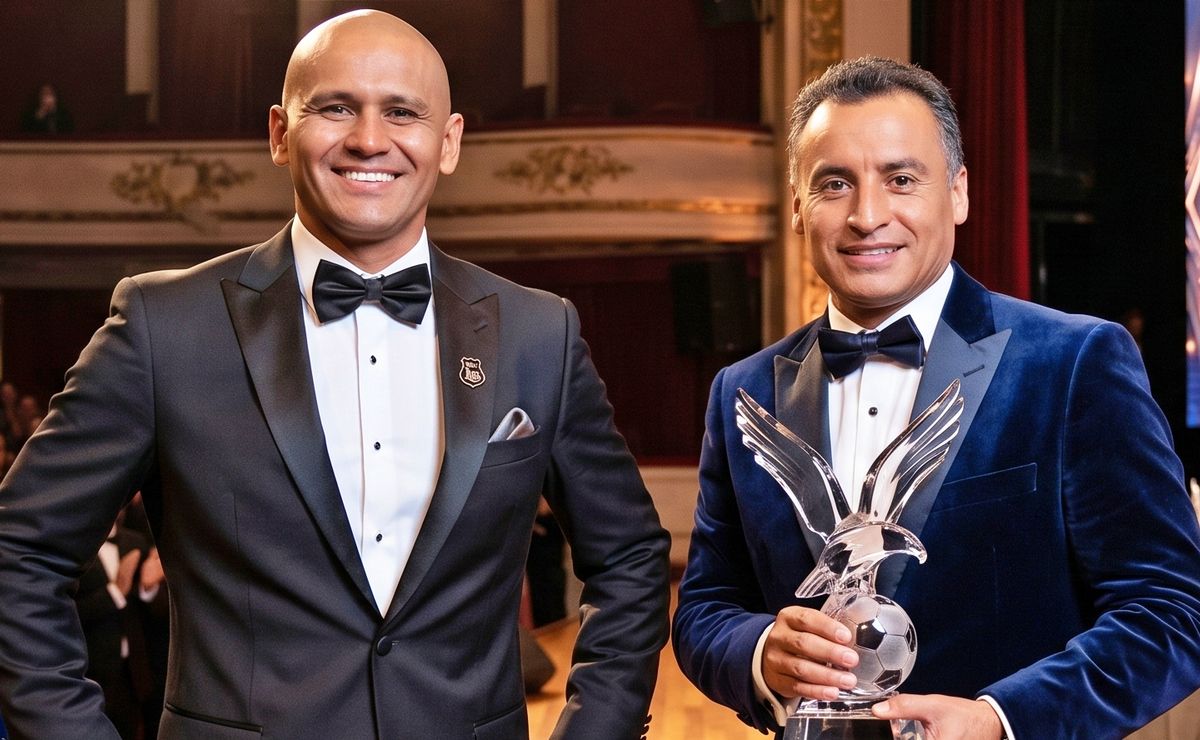 Fabián Estay y Humberto Suazo entran al Salón de la Fama del Fútbol Internacional