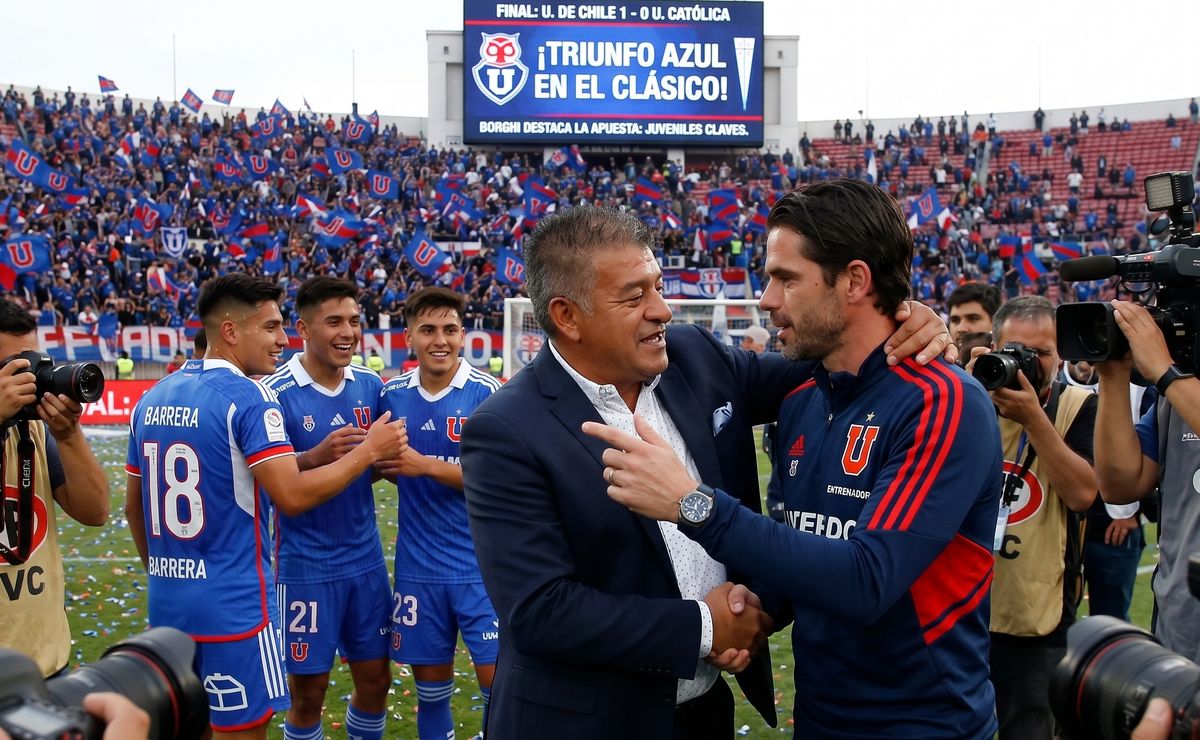 Claudio Borghi aplaude el atrevimiento de Fernando Gago en U de Chile en el Clásico Universitario