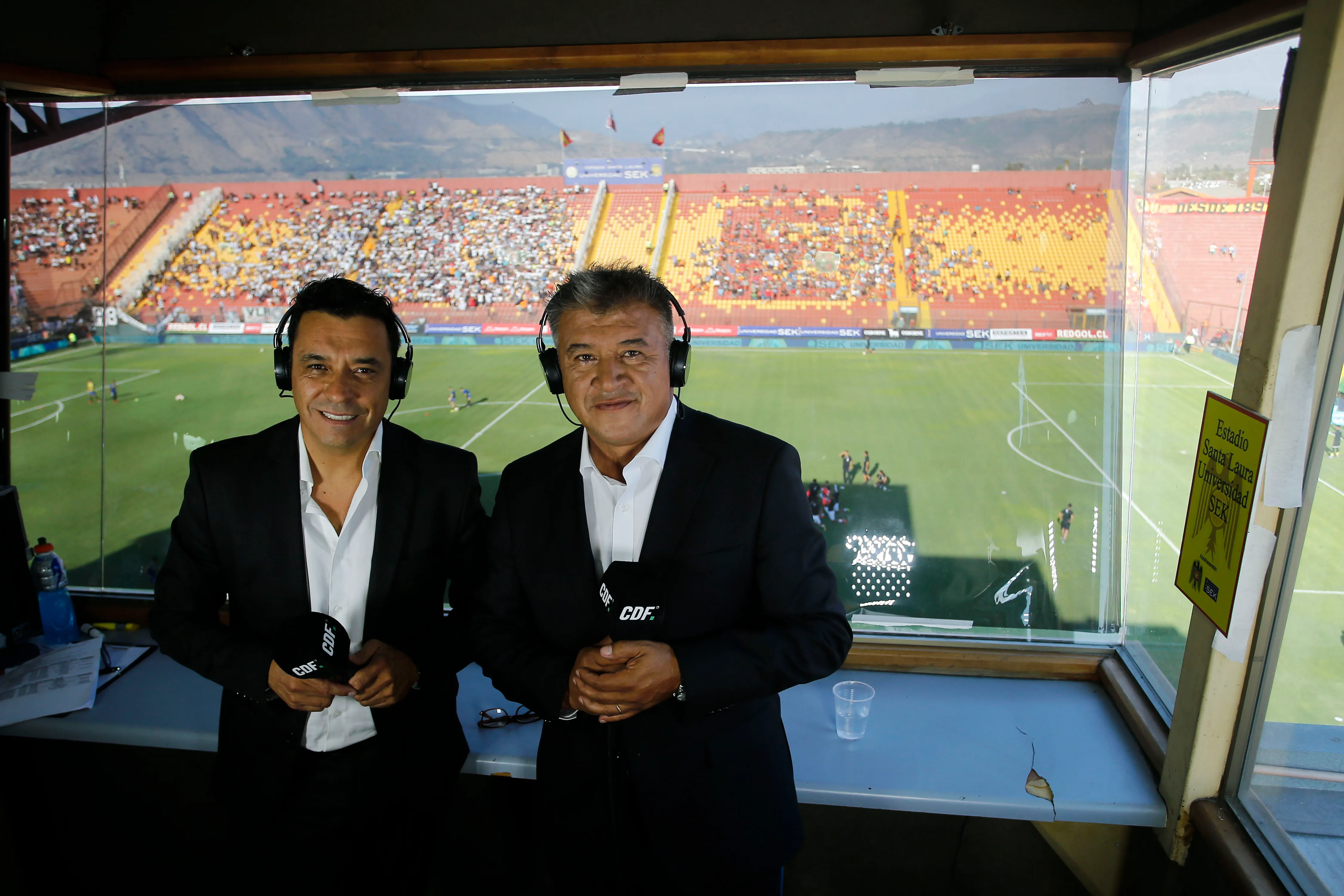 Claudio Palma y Claudio Borghi tenían una dupla de TNT Sports. Foto: Andres Pina/Photosport