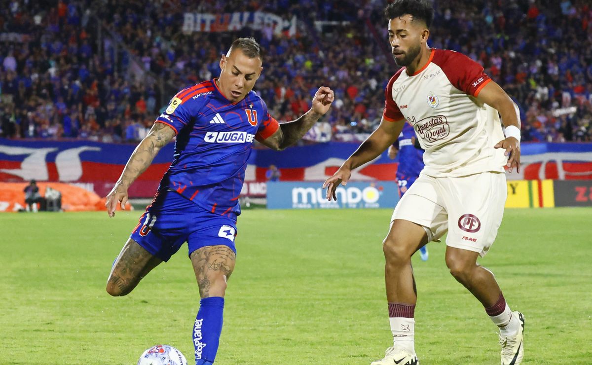 Manuel de Tezanos le explica al Bichi Borghi cómo ver el partido de U. de Chile ante La Serena