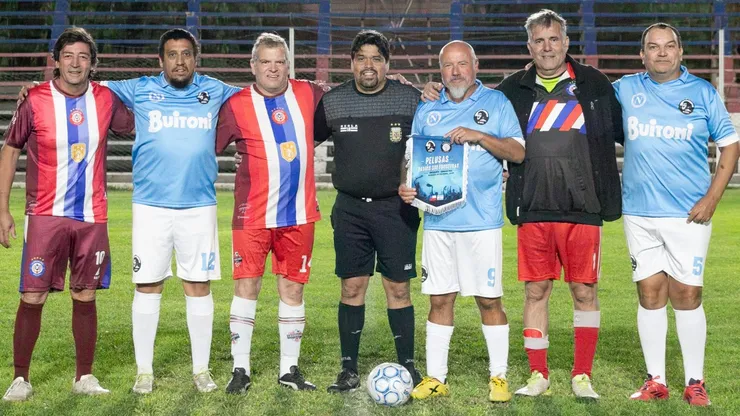 Los Pelusas le ganaron a el equipo de argentinos en General Roca.