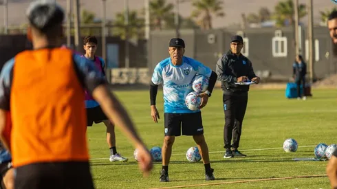 Cantillana sumó triunfo clave con Iquique