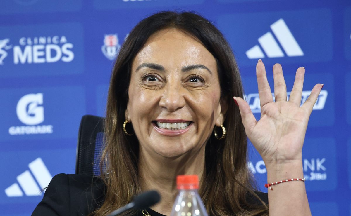 Cecilia Pérez asume como presidenta de la U: “El club más lindo de Chile y el mundo”