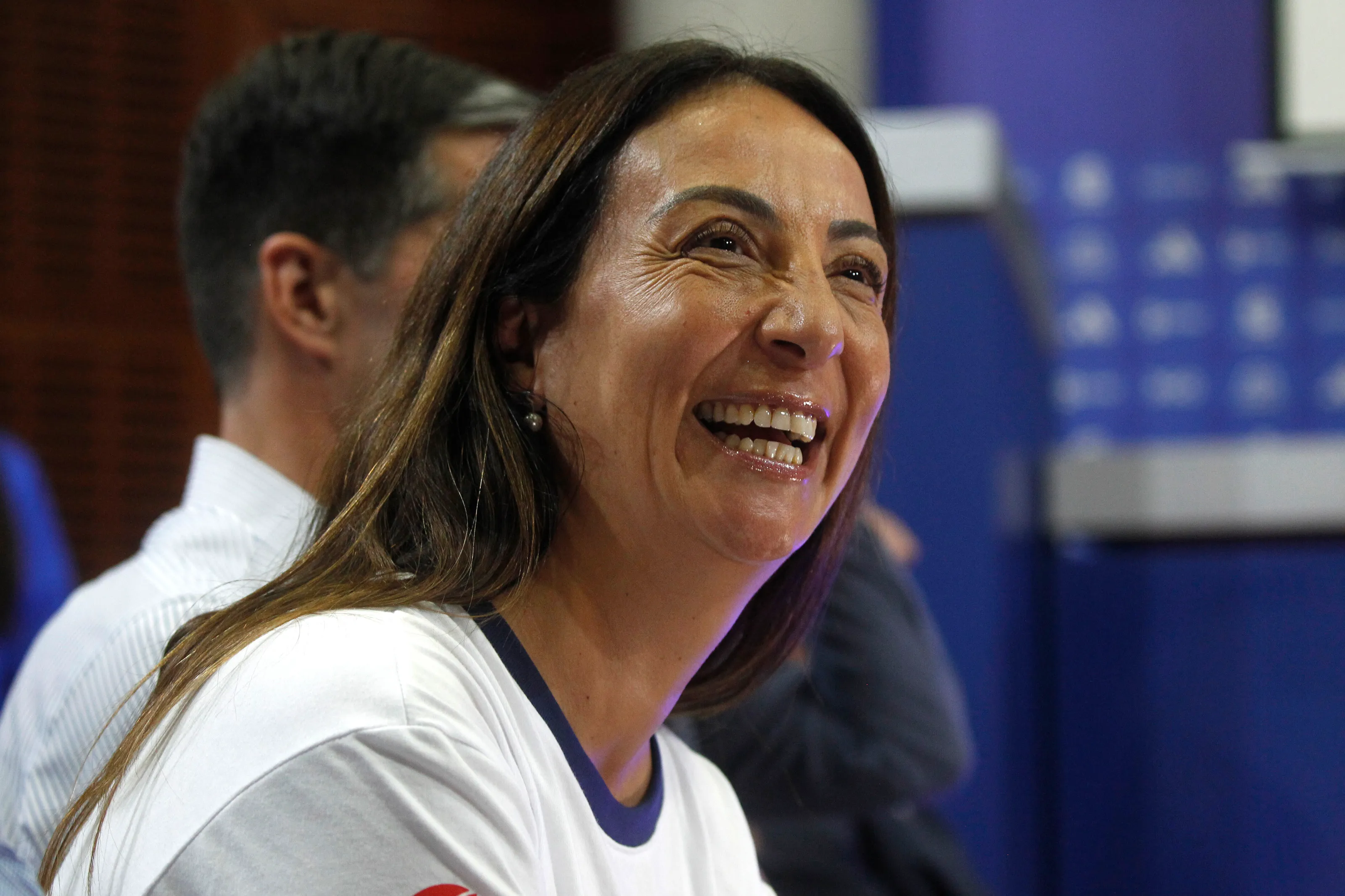 Cecilia Pérez no cabe en sí de emoción y recordó a la presidente de Palmeiras en su primera conferencia de prensa como presidenta de Azul Azul. (Jonnathan Oyarzun/Photosport).
