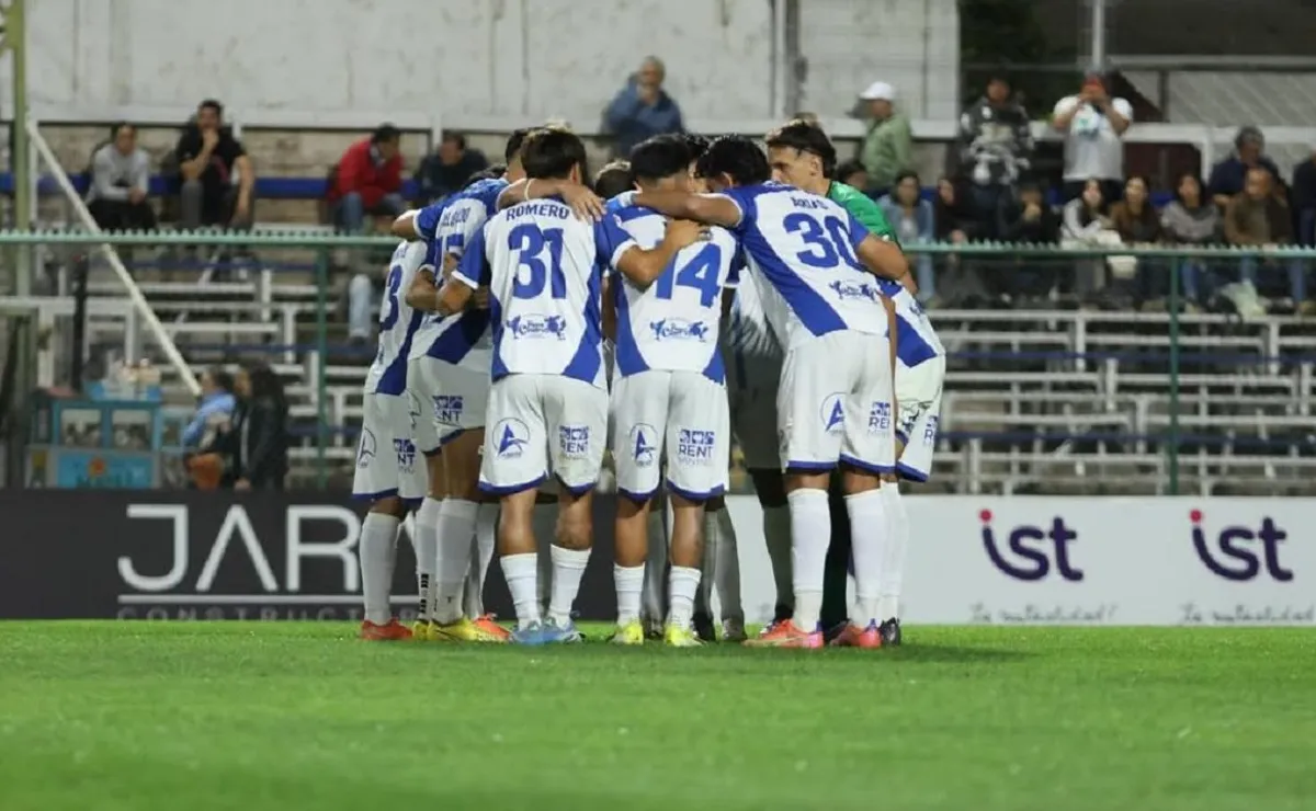 Fernando Vergara, posible nuevo DT de Deportes Santa Cruz en Primera B