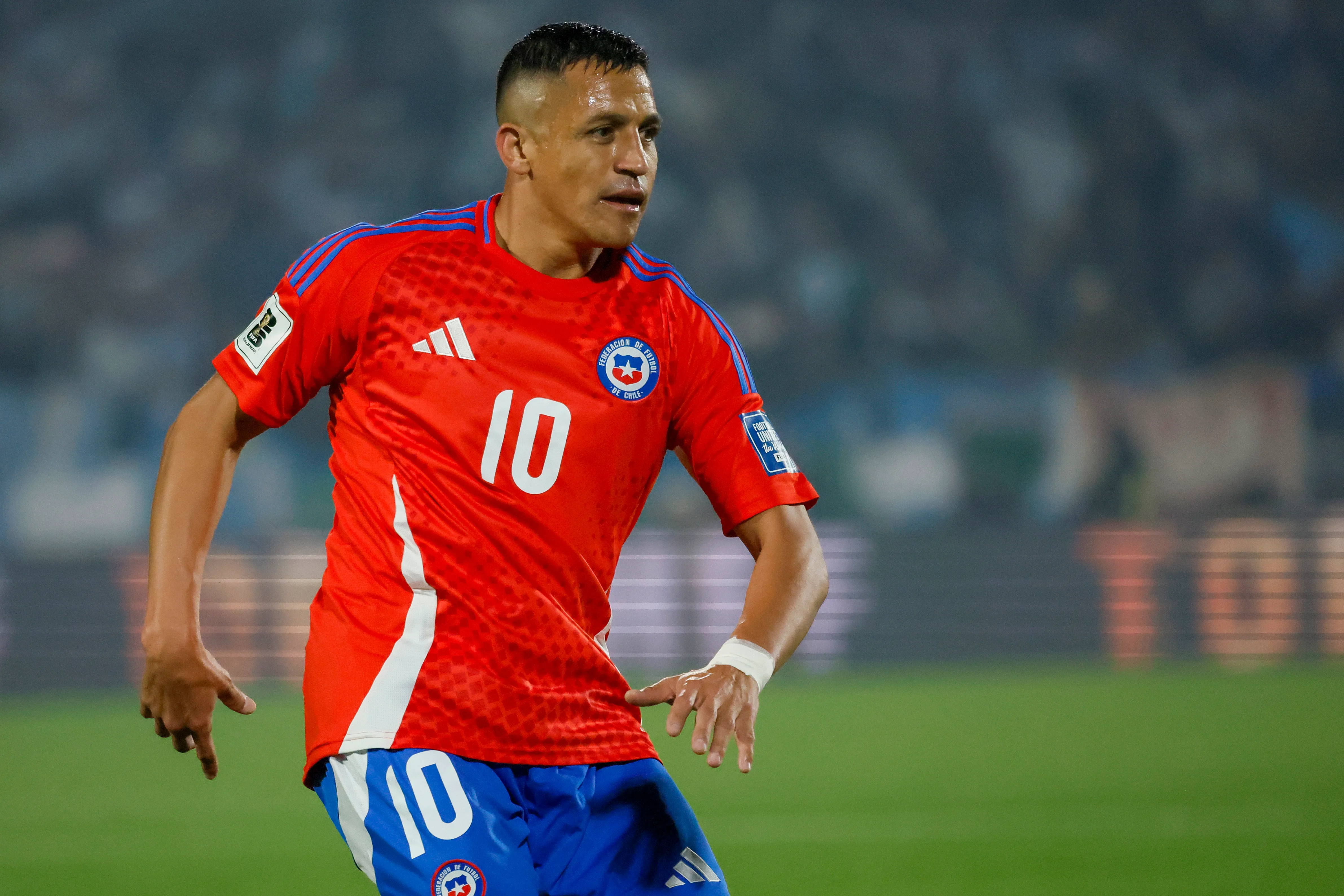 Alexis tiene las puertas de la U abiertísimas. (Andres Pina/Photosport).