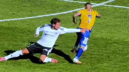 Agustín Urzi terminó sin pantalones en la derrota de la U de Concepción ante Colo Colo.