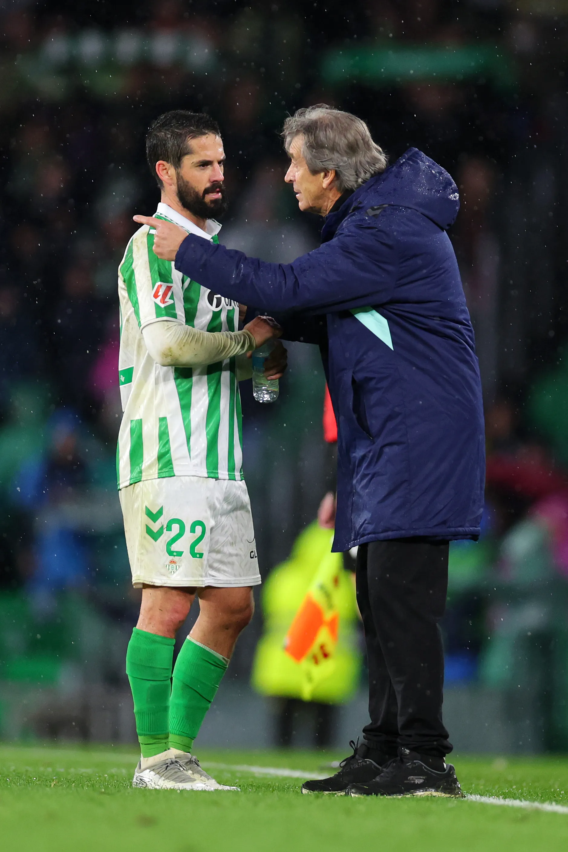 Isco no dudó en defender a Manuel Pellegrini por las críticas que ha recibido en Betis. Foto: Getty Images.