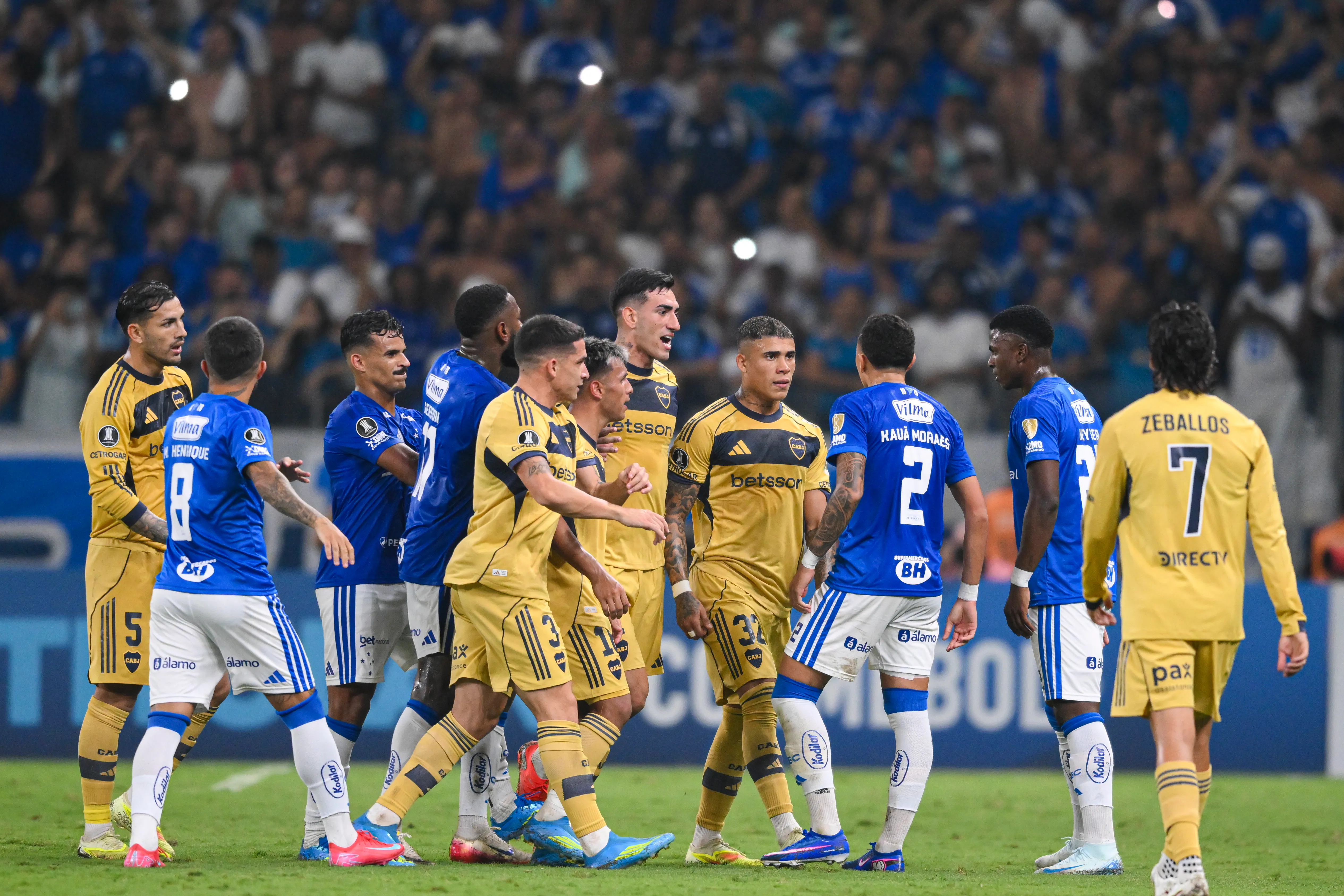 Cruzeiro derrotó a Boca Juniors y ajustó el grupo de Católica en Copa Libertadores. Foto: Getty Images.