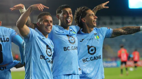 O'Higgins vence 2-0 a Boston River en El Teniente.