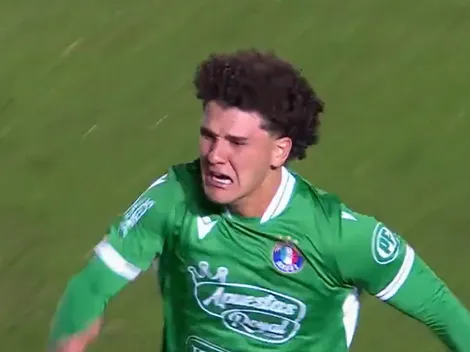 Córdova lo cortó y ahora es héroe de Audax: golazo en Argentina