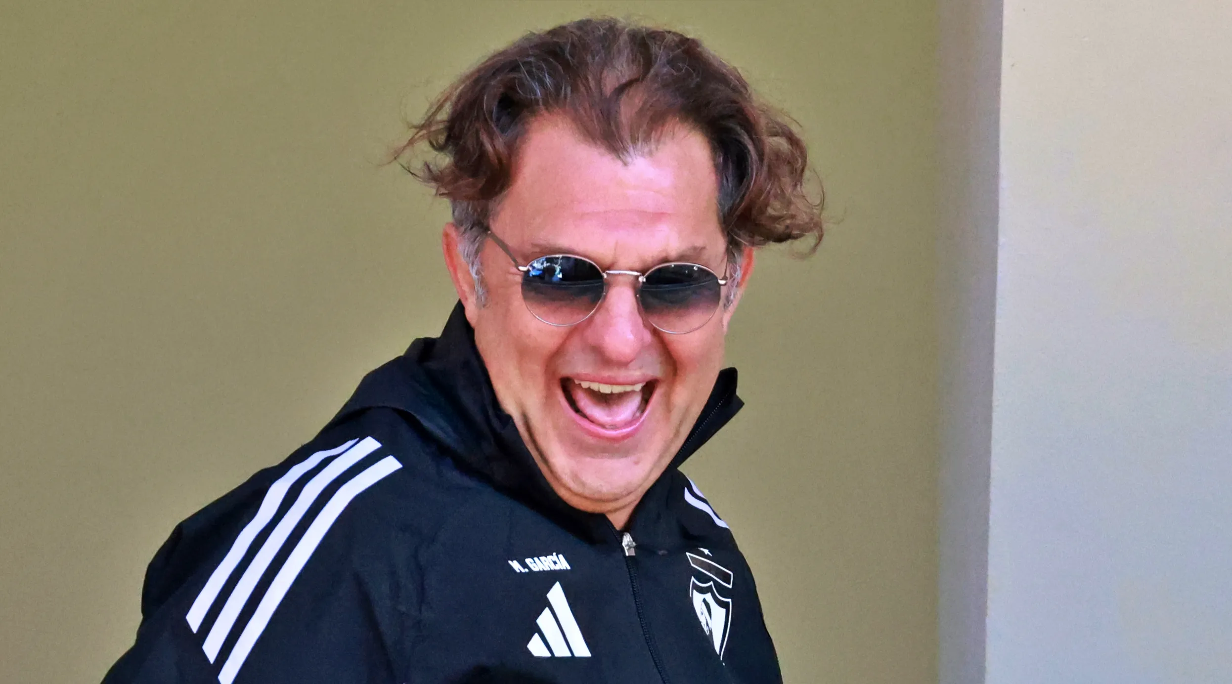 Histriónico y deslenguado: el estilo Mosa en Blanco y Negro.